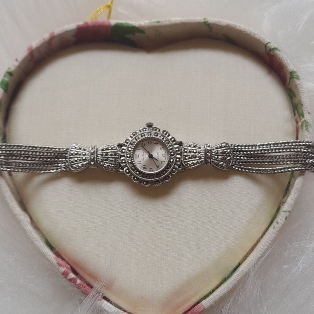 Vintage Quartz woman watch